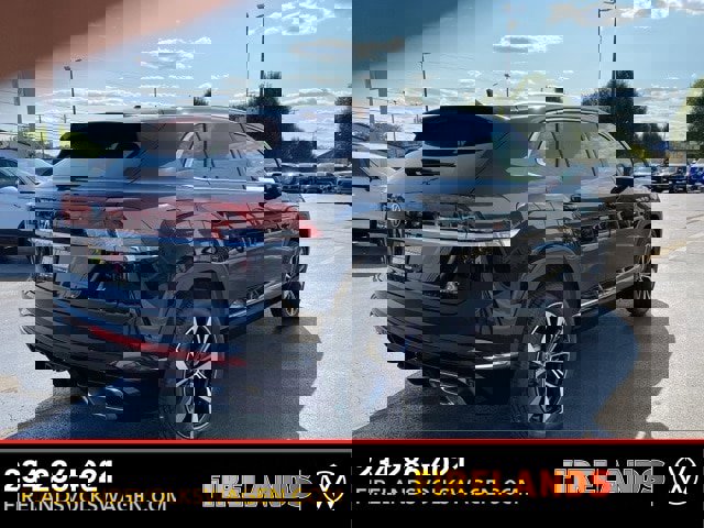 New 2026 Volkswagen Atlas Cross Sport SEL Premium R-Line image 9