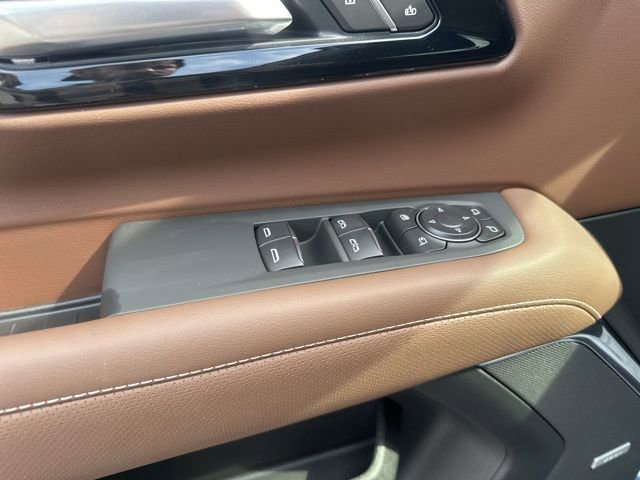 New 2026 Chevrolet Suburban High Country image 13