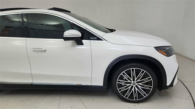 Used 2023 Mercedes-Benz EQE 500 4MATIC SUV w/ Exclusive Trim Package image 7