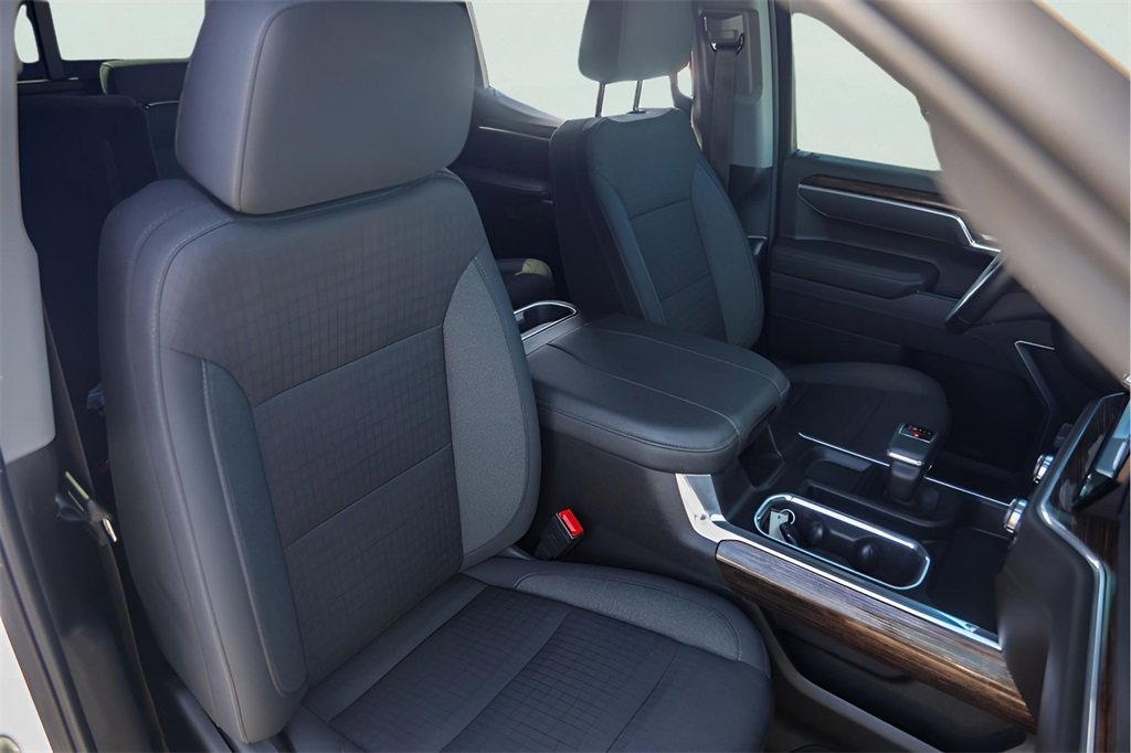 Certified 2025 GMC Sierra 1500 Elevation image 34