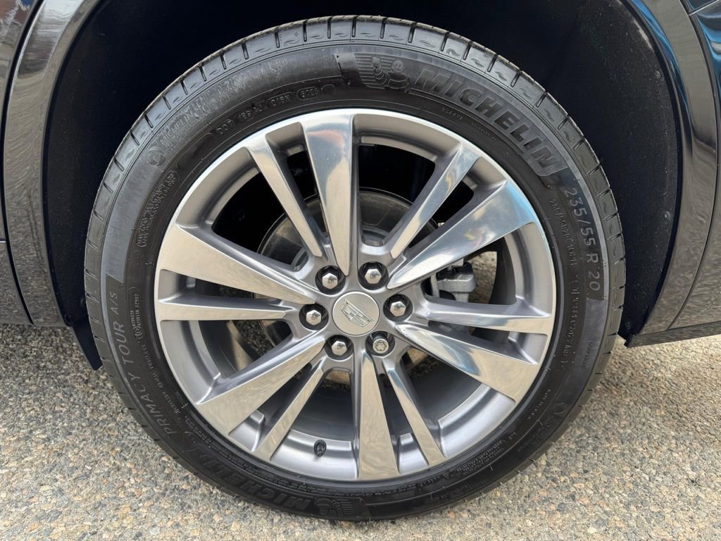 Used 2024 Cadillac XT6 Premium Luxury image 10