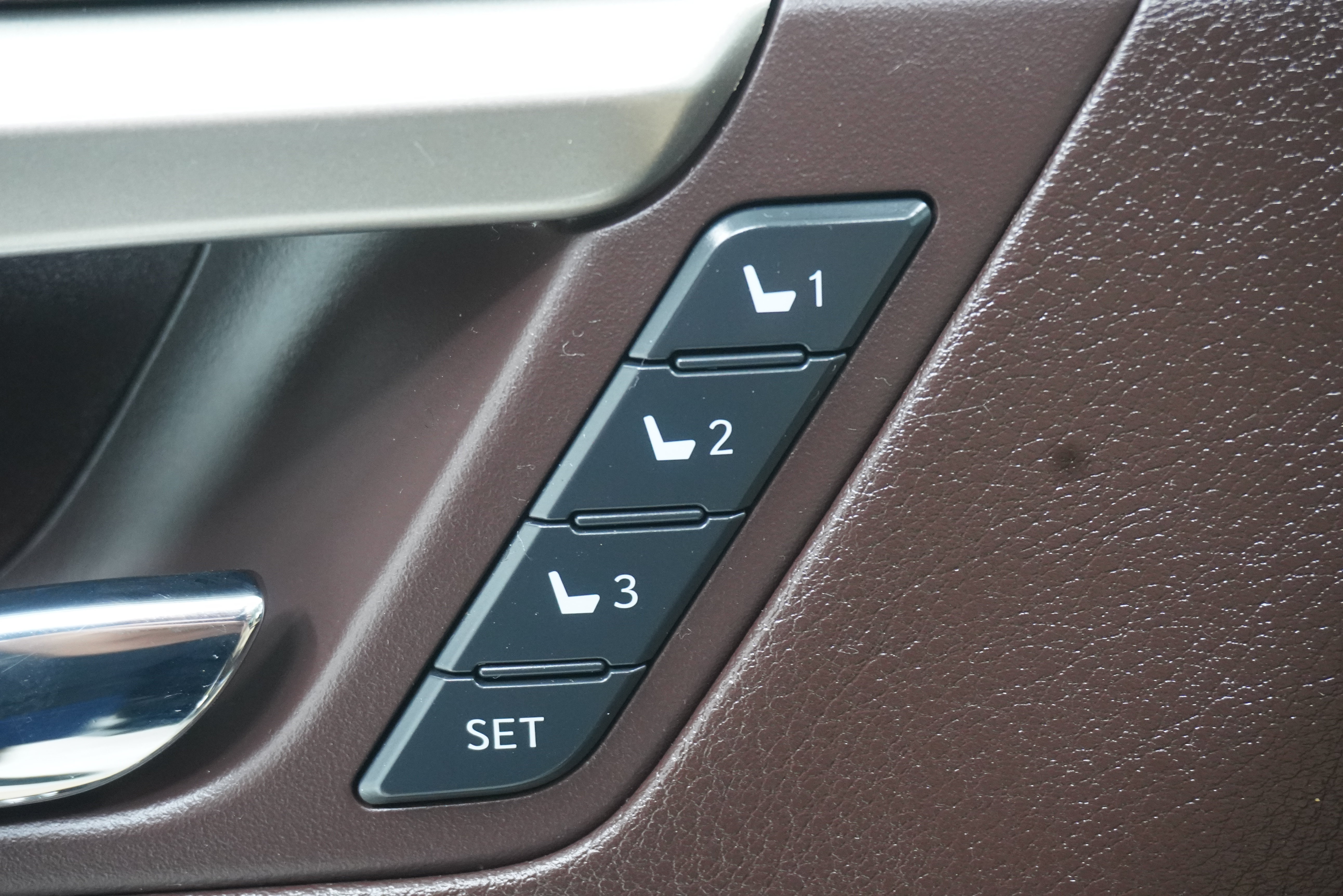 Used 2017 Lexus RX 350 FWD w/ Premium Package image 16