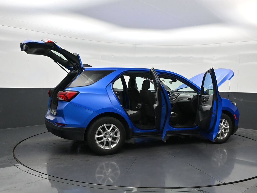Used 2024 Chevrolet Equinox LS w/ Driver Confidence II Package FWD image 31