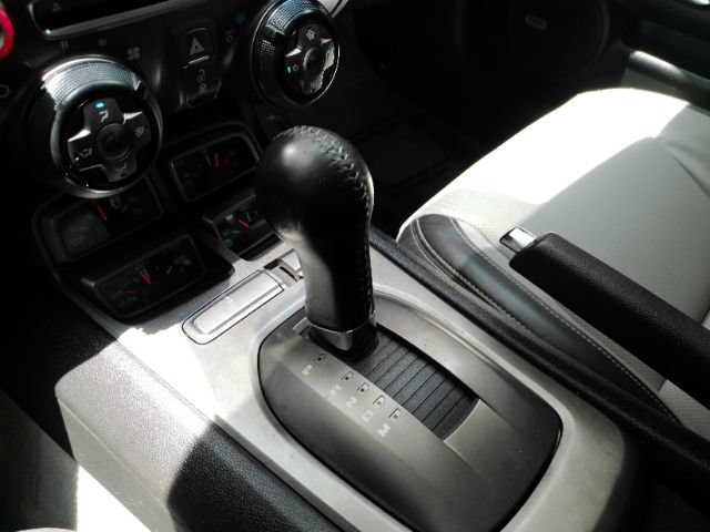 Used 2010 Chevrolet Camaro SS w/ RS Package RWD image 32