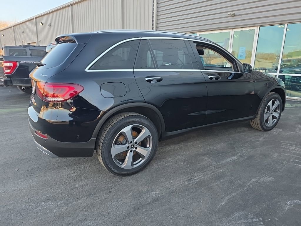 Used 2022 Mercedes-Benz GLC 300 4MATIC image 5