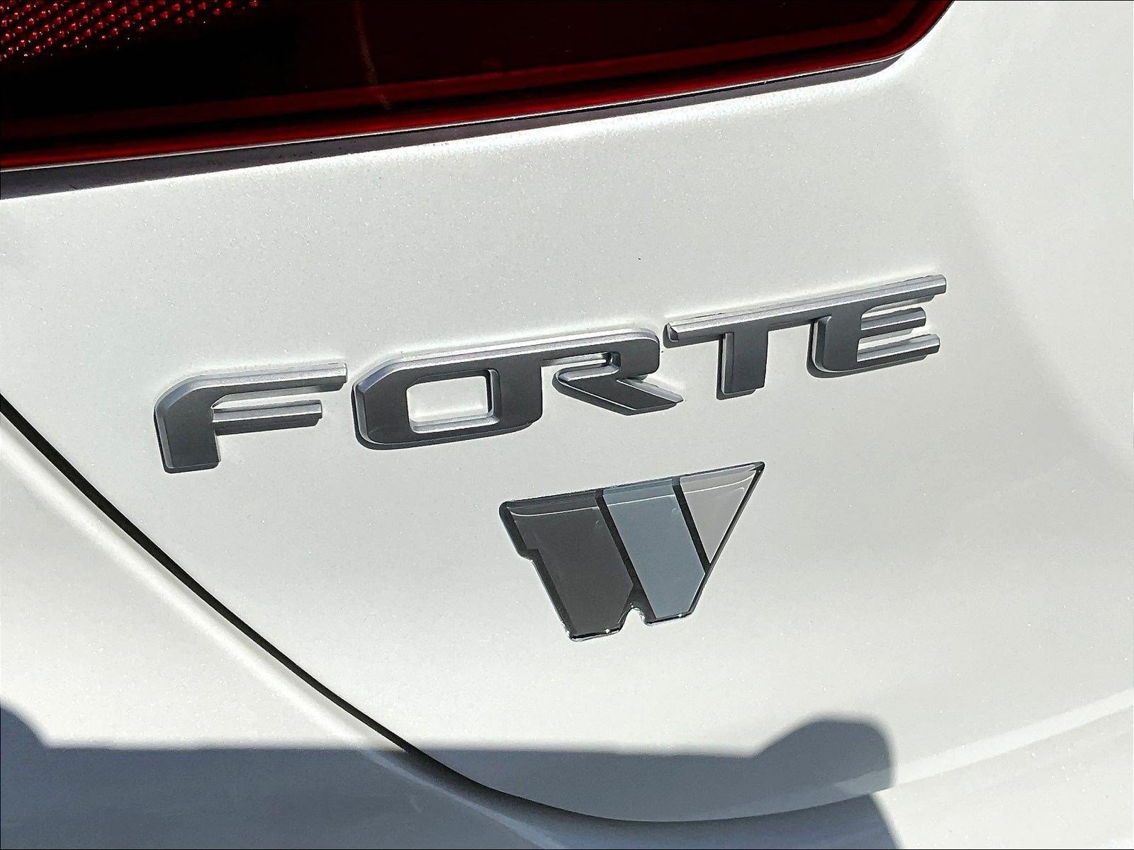 Used 2024 Kia Forte LXS w/ LXS Technology Package FWD image 23