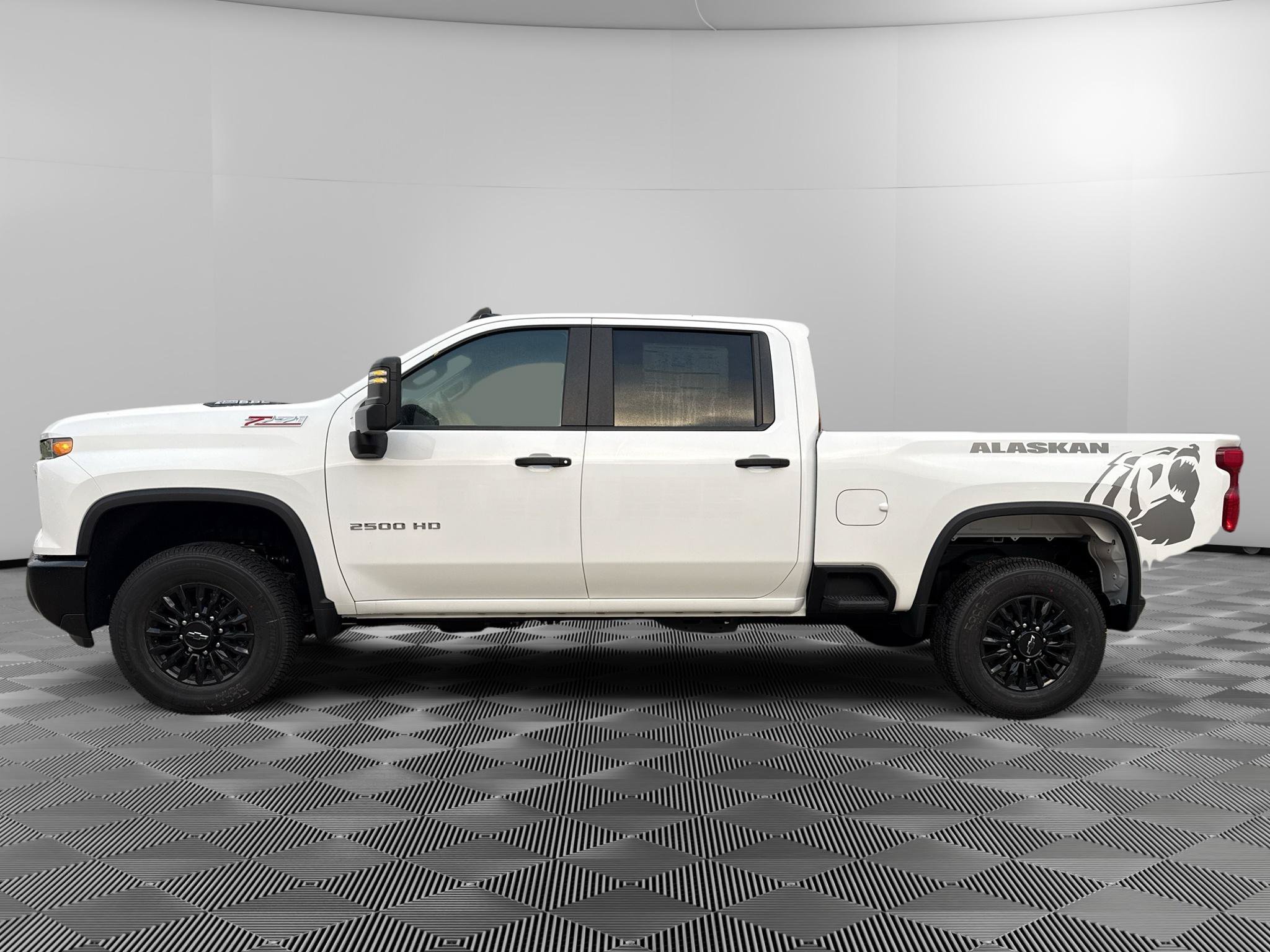 New 2026 Chevrolet Silverado 2500 W/T AWD/4WD image 2