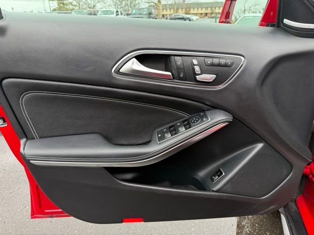 Used 2019 Mercedes-Benz GLA 250 4MATIC image 24