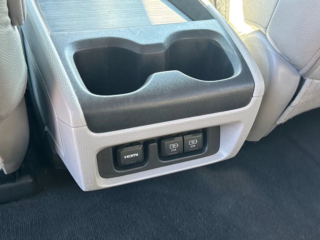 Used 2018 Honda Odyssey Elite image 42