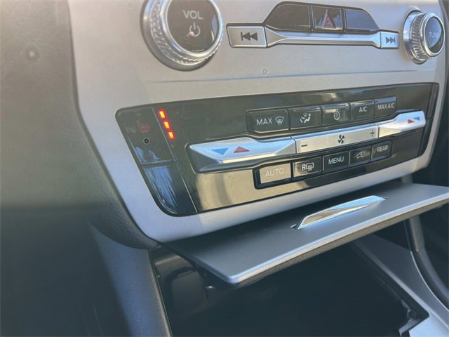 Used 2023 Ford Explorer XLT image 34