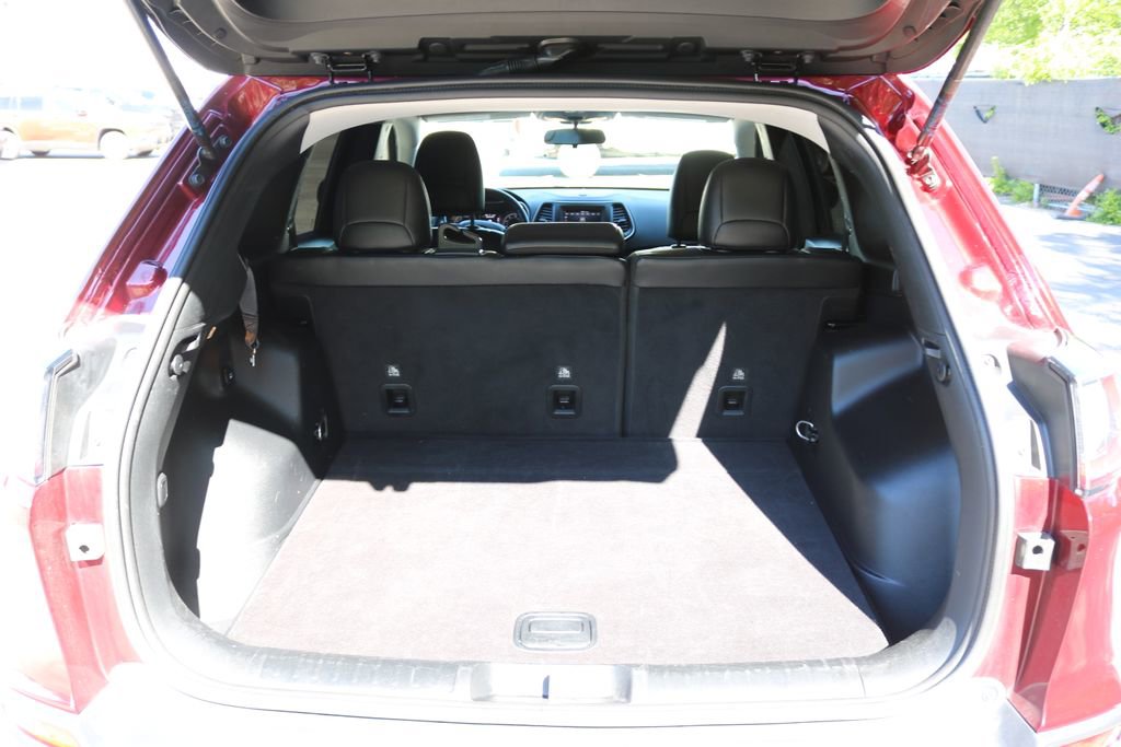 Used 2020 Jeep Cherokee Latitude Plus image 15