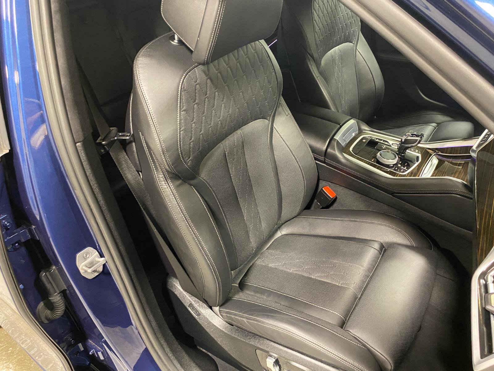 Certified 2023 BMW X6 xDrive40i w/ Executive Package image 16