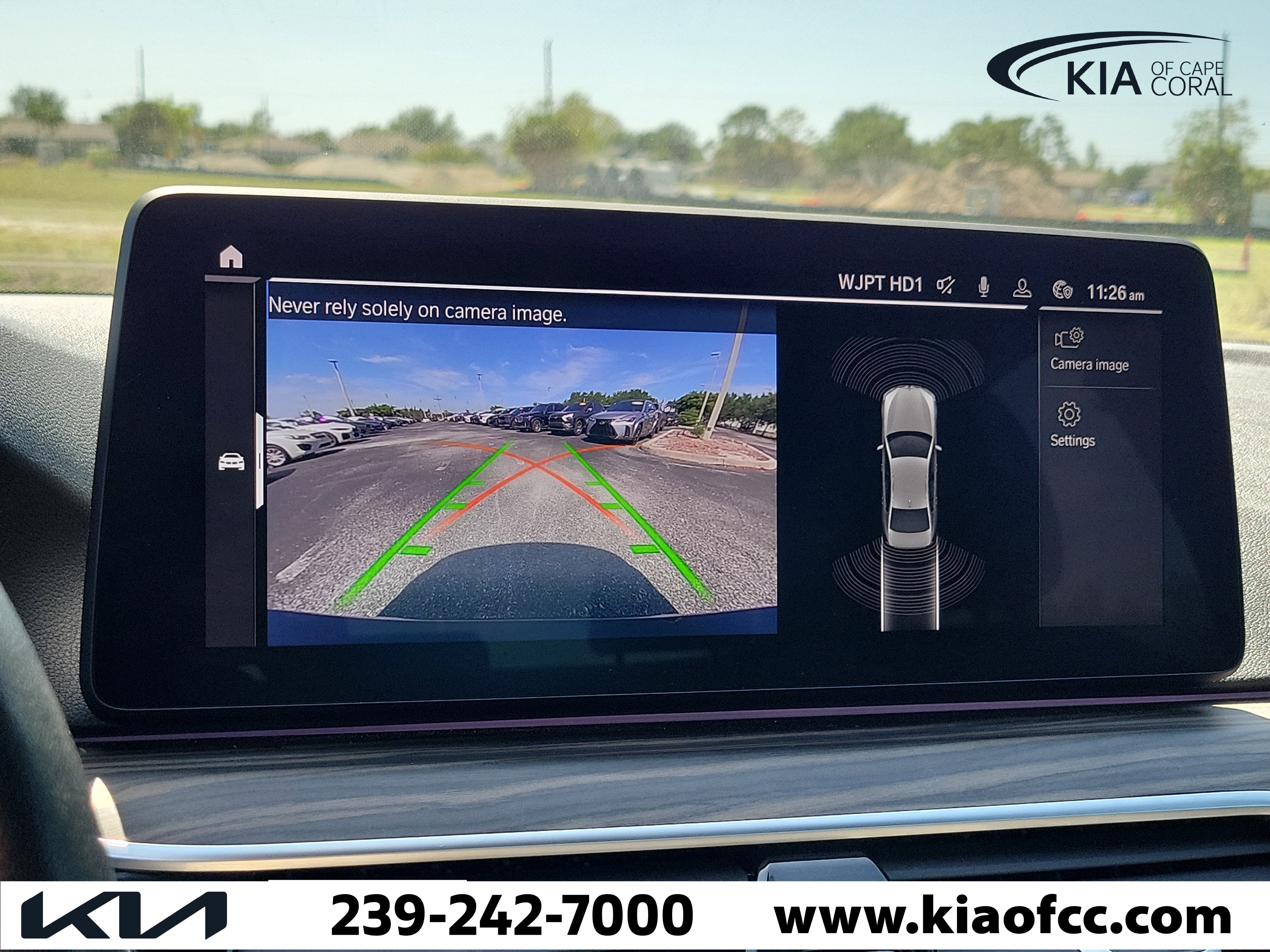 Used 2022 BMW 530i xDrive w/ Premium Package image 28