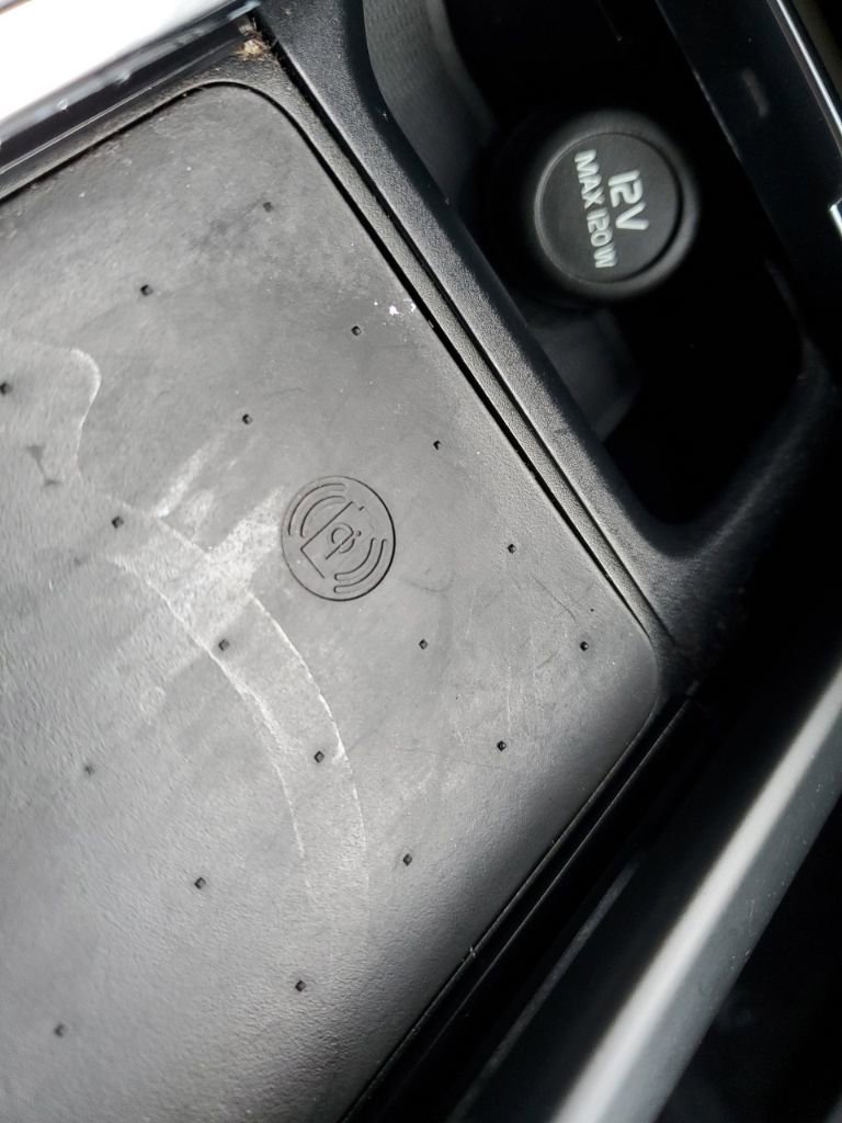 Certified 2022 Volvo XC90 T5 Momentum w/ Advanced Package image 18