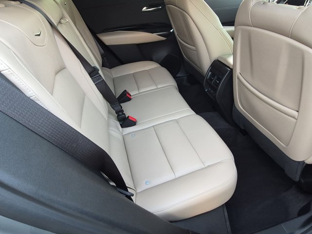 Used 2024 Cadillac XT4 Luxury w/ Cold Weather Package FWD image 19
