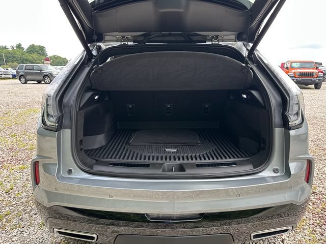Used 2025 Cadillac XT4 Sport AWD/4WD image 13