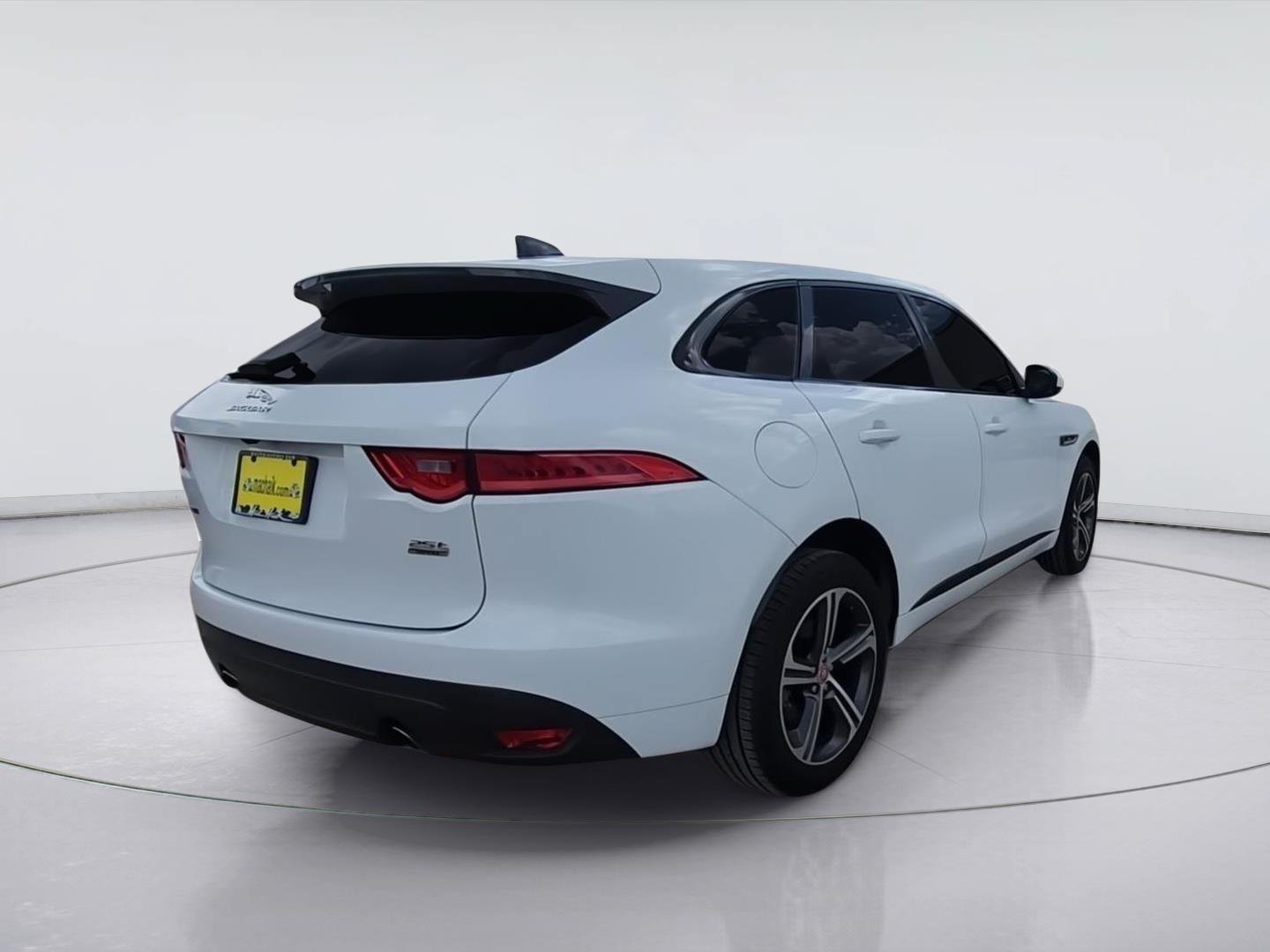 Used 2020 Jaguar F-PACE R-Sport AWD/4WD image 8