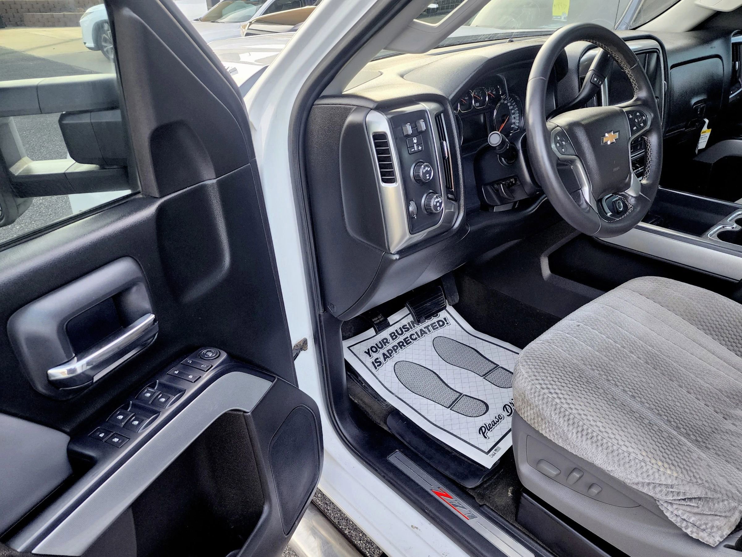 Used 2017 Chevrolet Silverado 3500 LT image 14