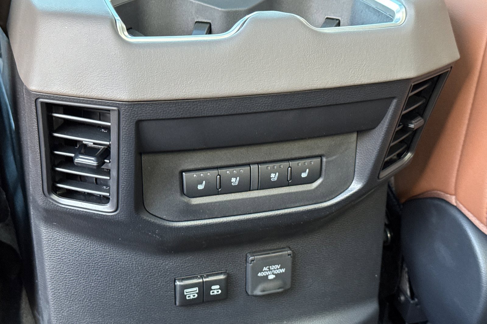 Used 2025 Toyota Tundra 1794 Edition image 17