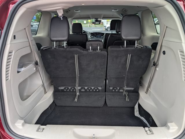 Used 2023 Chrysler Pacifica Touring-L FWD image 21