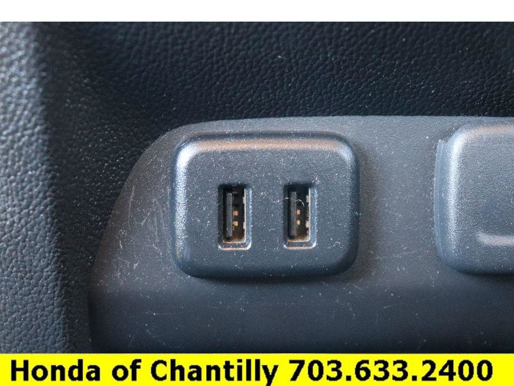 Used 2017 Chevrolet Colorado LT image 28