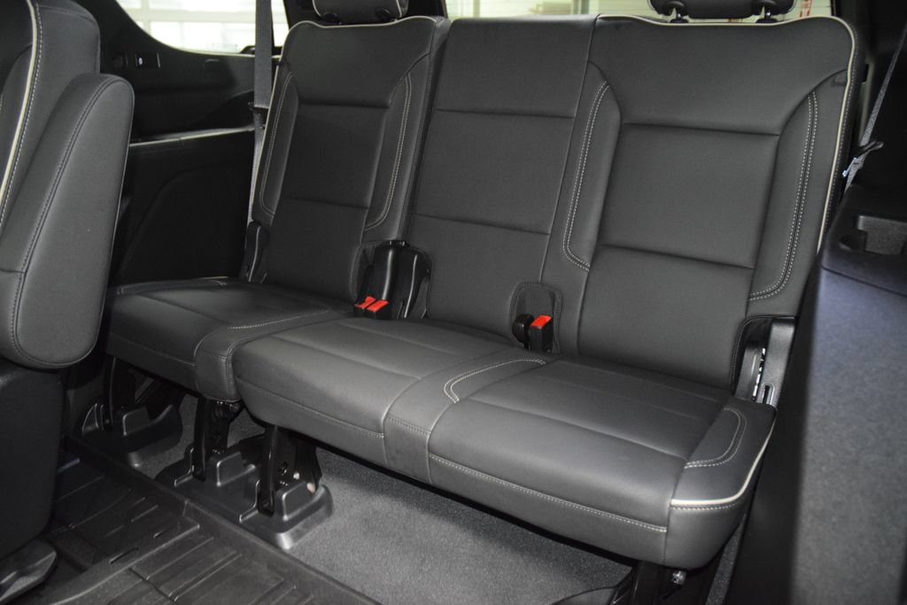 Used 2023 Chevrolet Tahoe Premier w/ Advanced Technology Package AWD/4WD image 42
