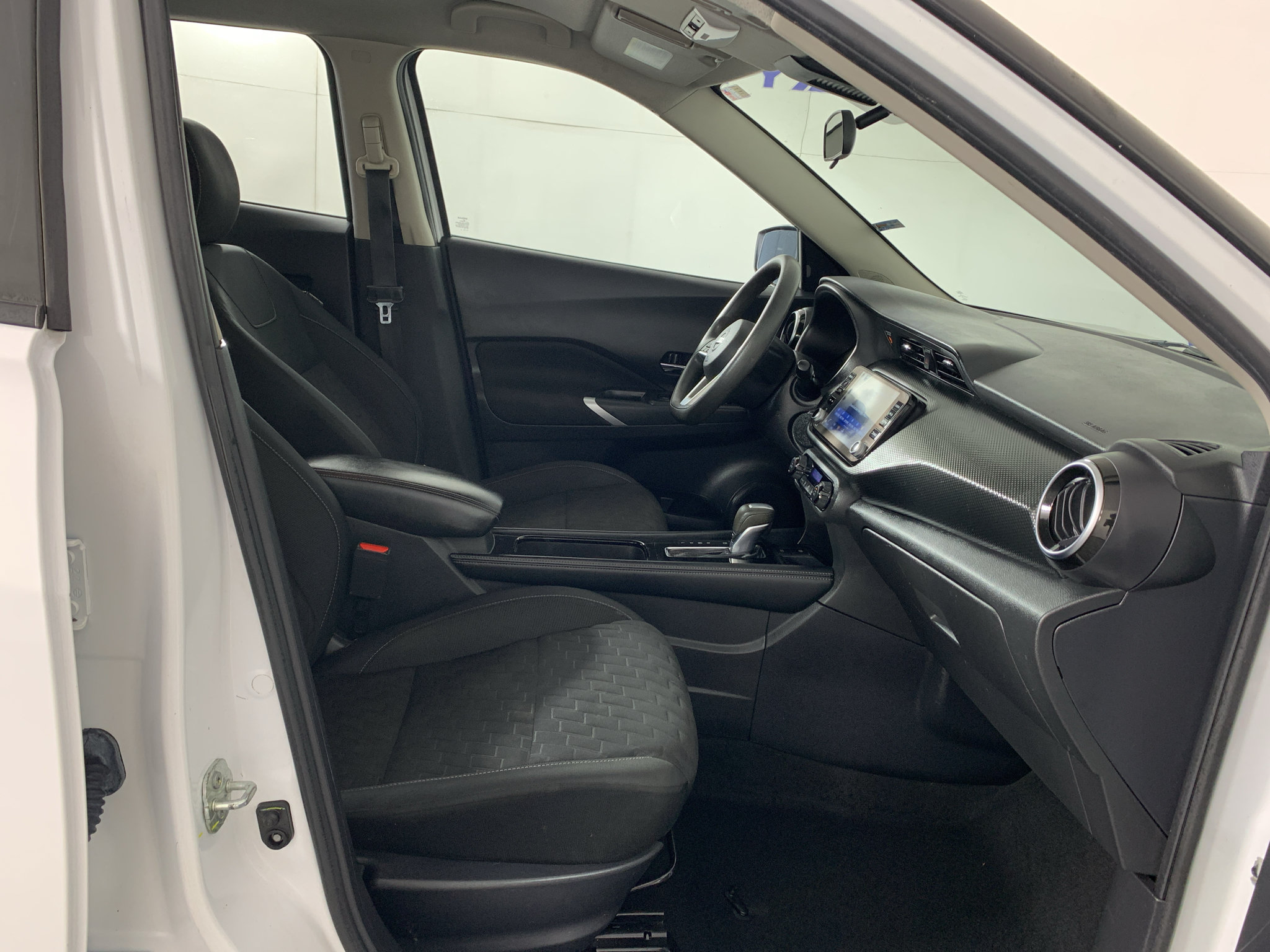 Used 2022 Nissan Kicks SV FWD image 36