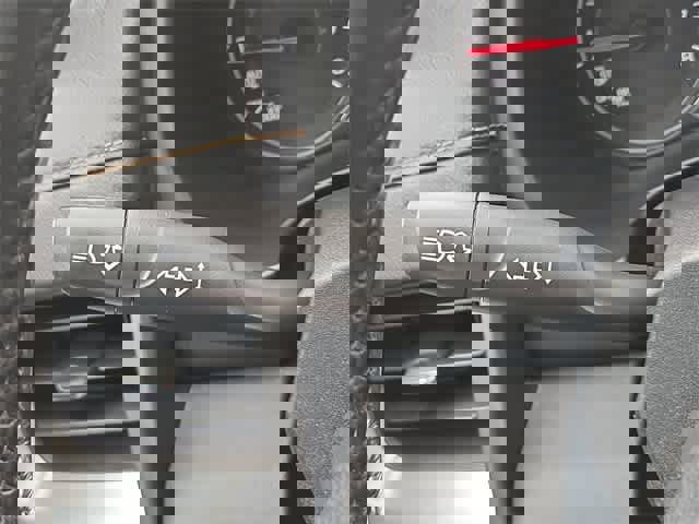 Used 2019 GMC Terrain SLT image 27