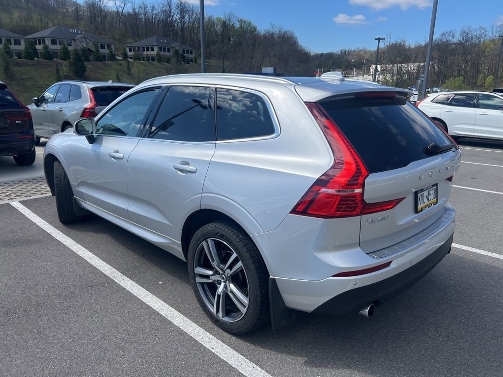 Used 2021 Volvo XC60 T5 Momentum w/ Premium Package image 11