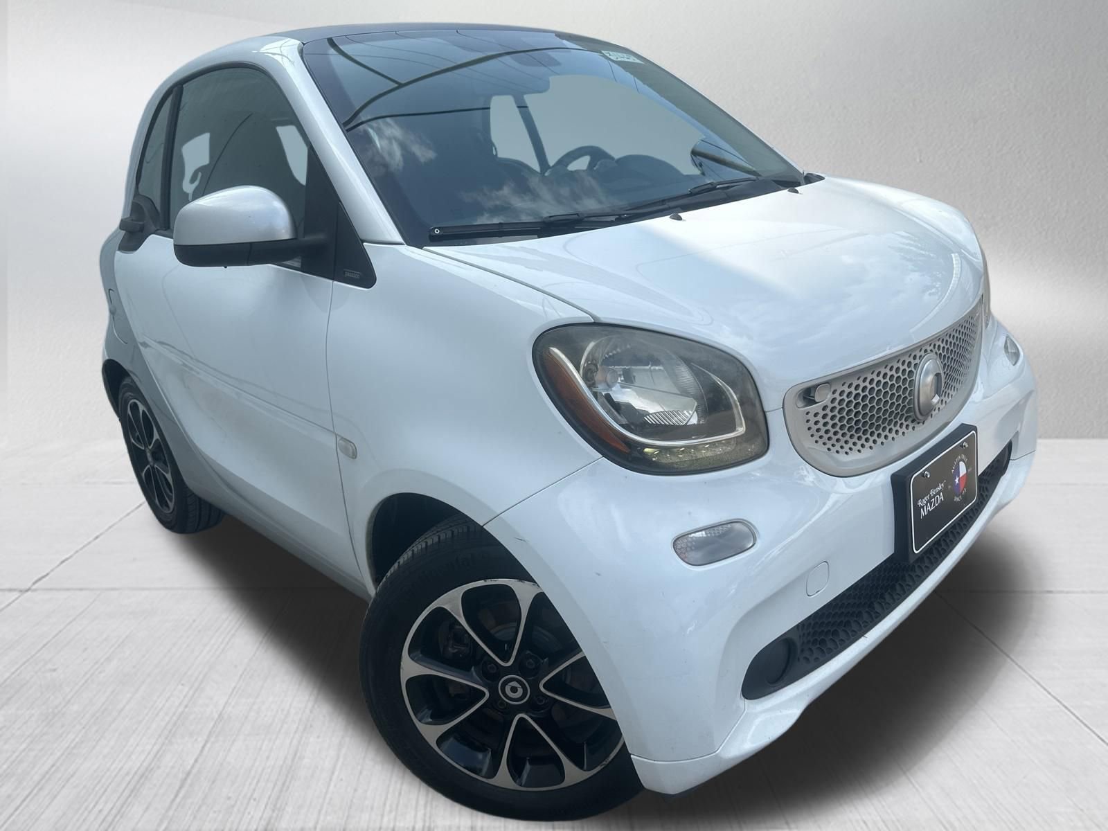 Used 2016 smart fortwo Prime RWD image 3