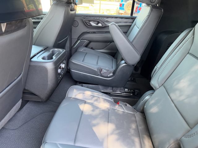 Used 2023 GMC Yukon XL Denali w/ Denali Reserve Package AWD/4WD image 26