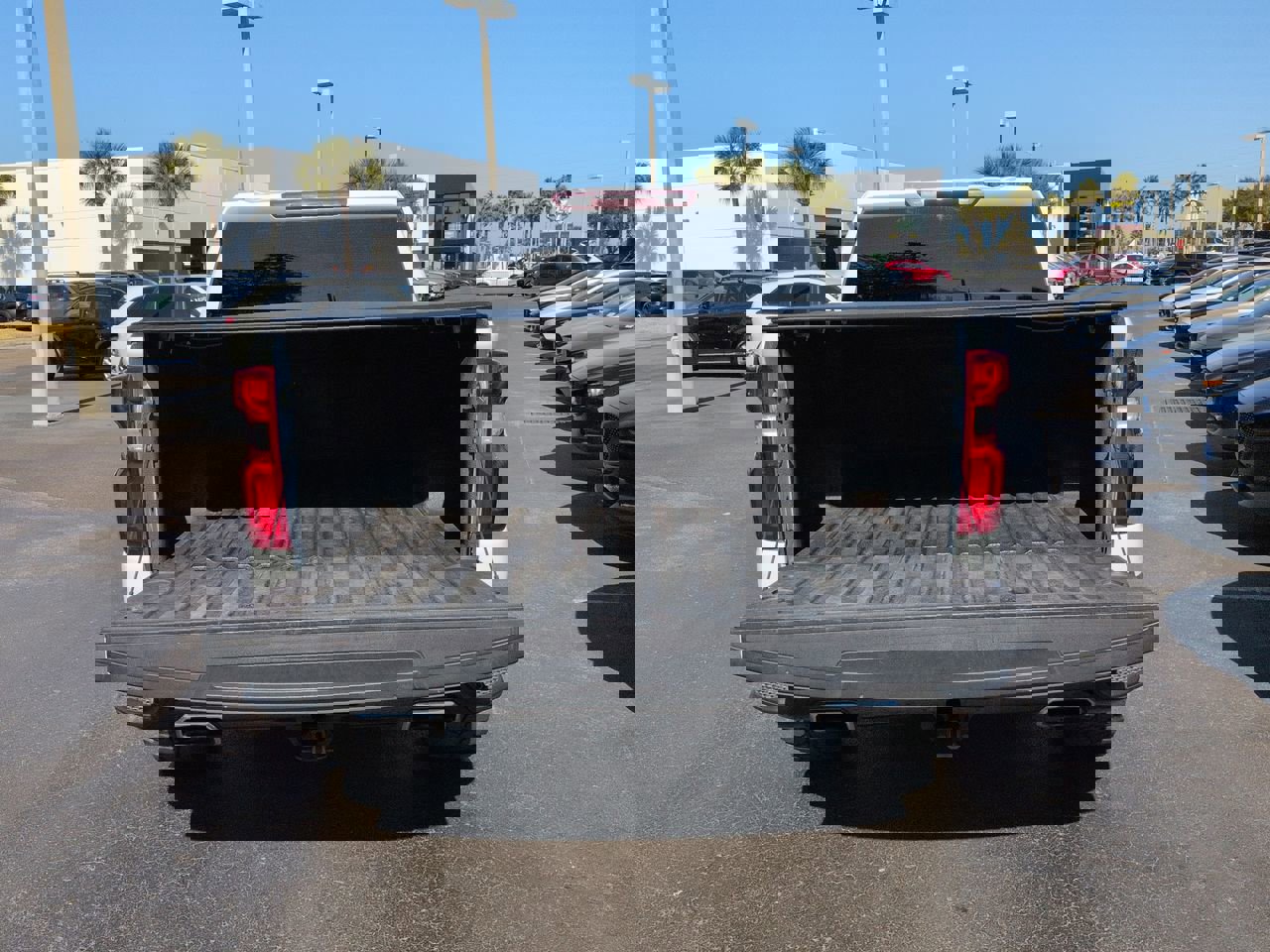 Used 2021 Chevrolet Silverado 1500 LT Trail Boss image 13