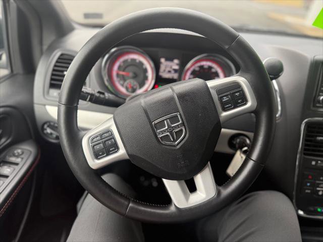 Certified 2020 Dodge Grand Caravan GT image 16