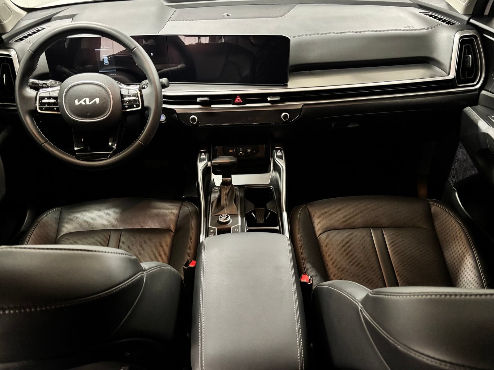 Used 2025 Kia Sorento EX FWD image 12