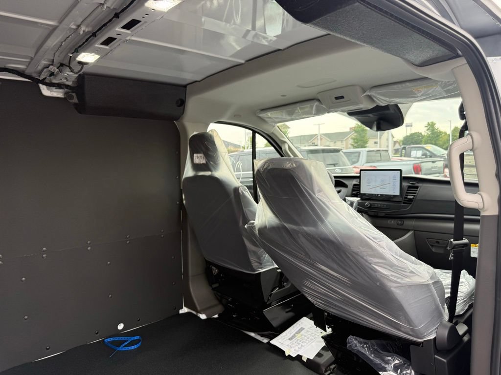 New 2026 Ford Transit 250 Low Roof w/ Load Area Protection Package RWD image 51