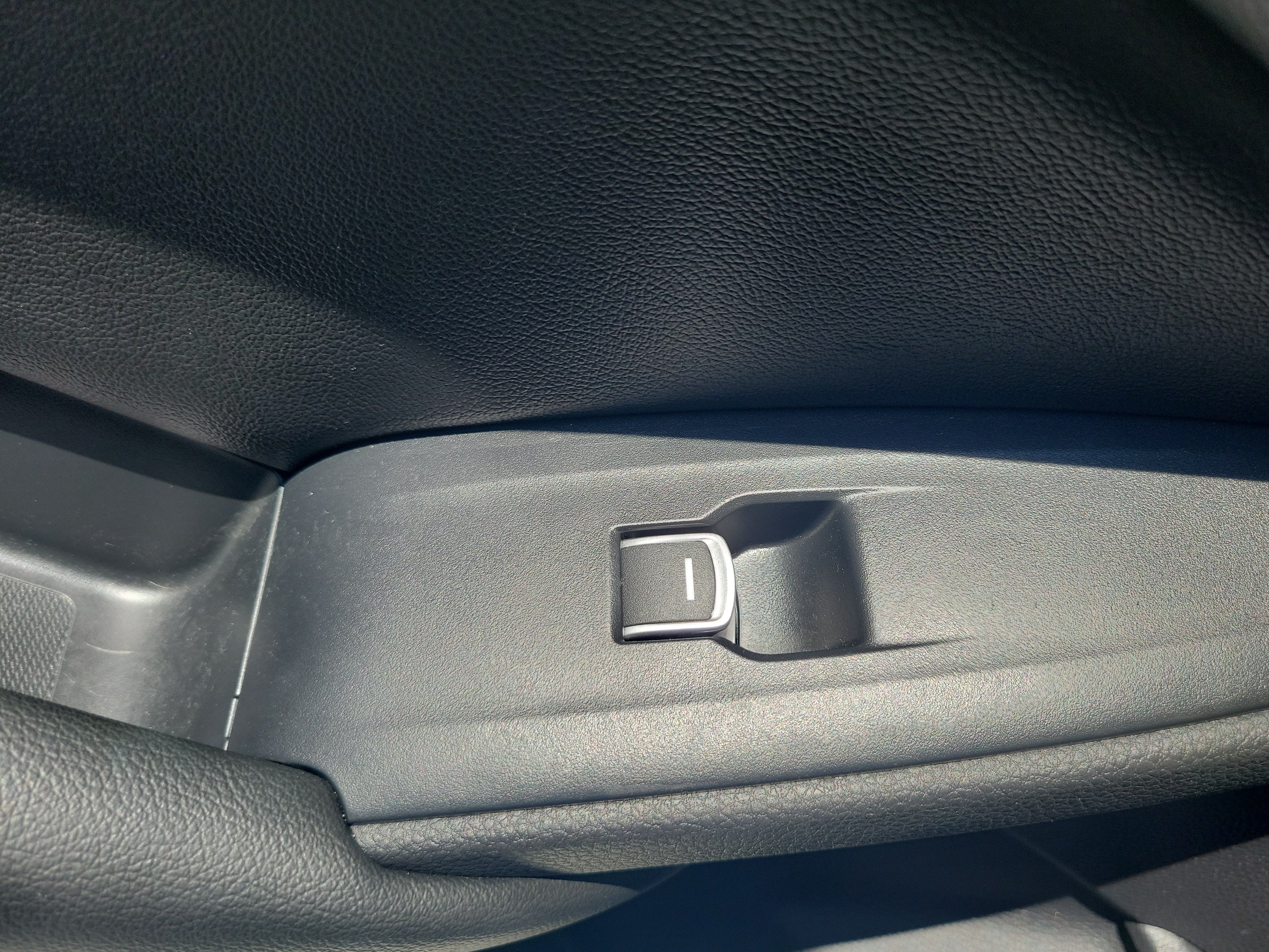 Used 2019 Honda Accord Sport image 15