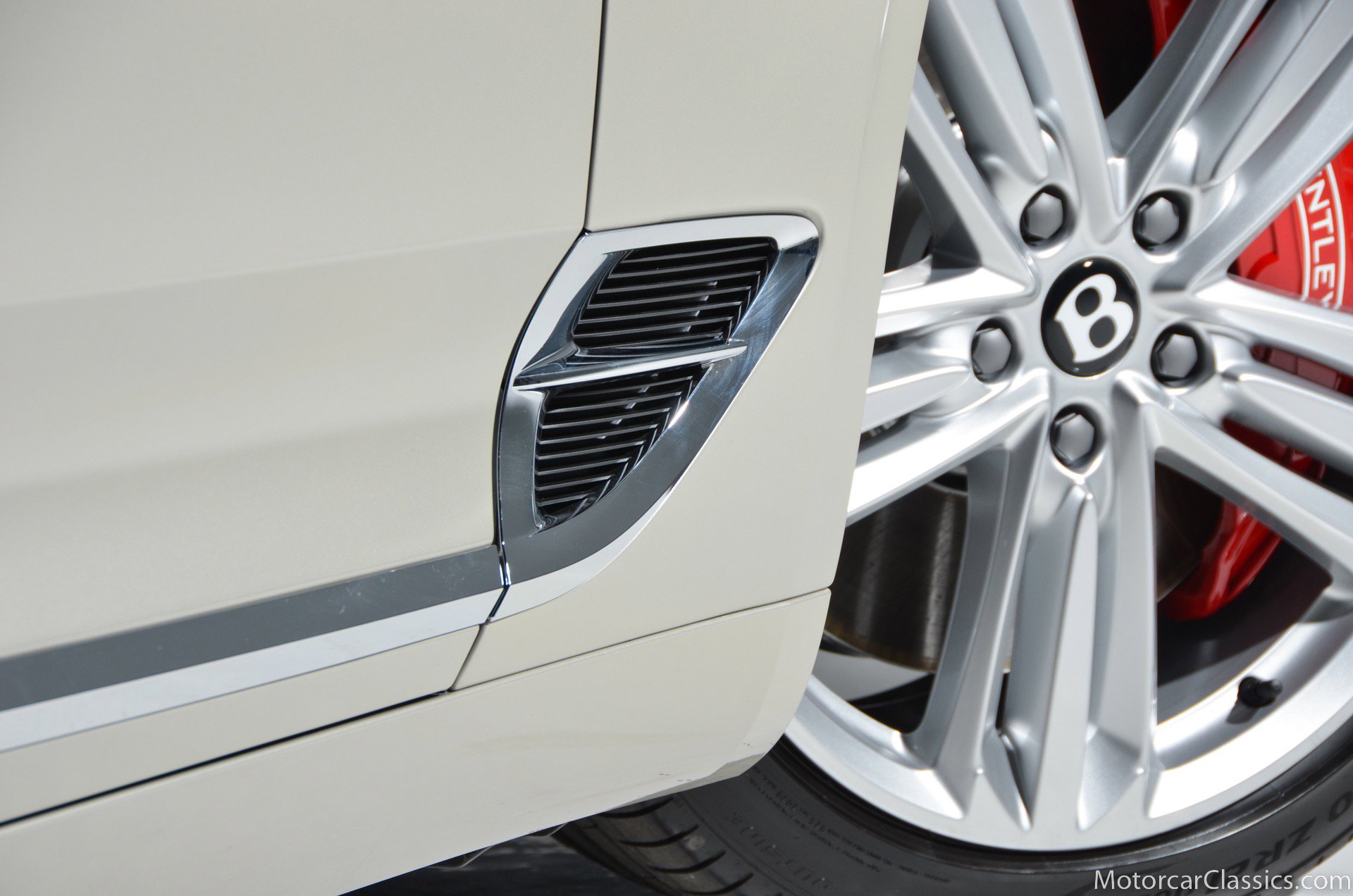 Used 2022 Bentley Continental GT image 21