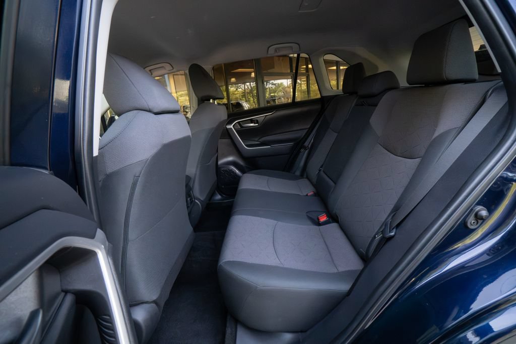 Used 2023 Toyota RAV4 XLE AWD/4WD image 16