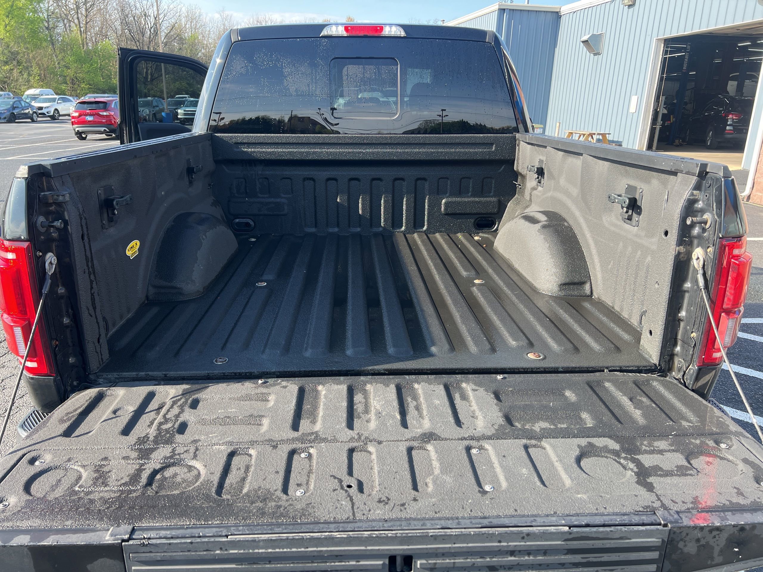 Used 2016 Ford F150 Lariat w/ Equipment Group 502A Luxury AWD/4WD image 26