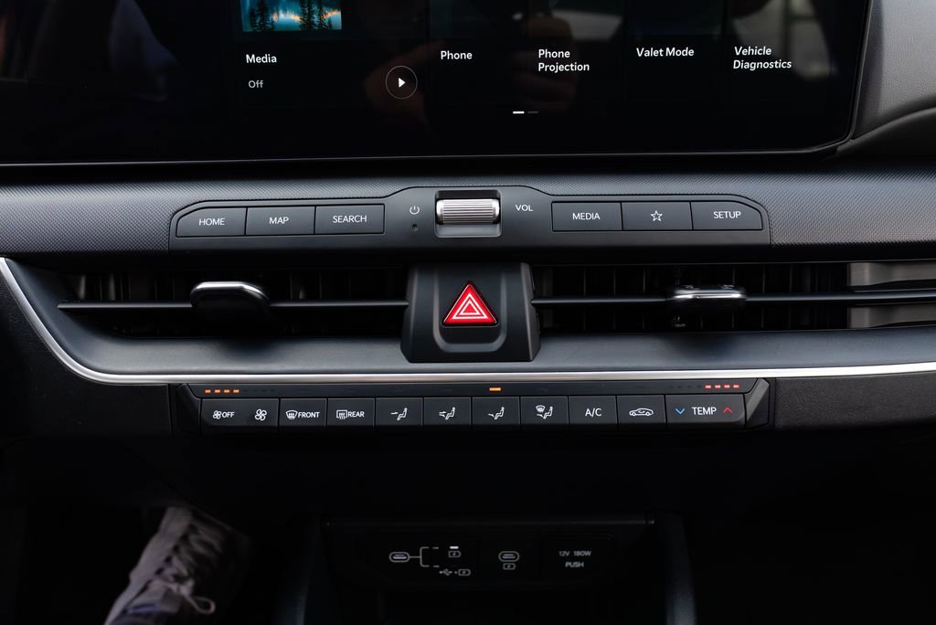 Used 2025 Kia K4 LXS image 15