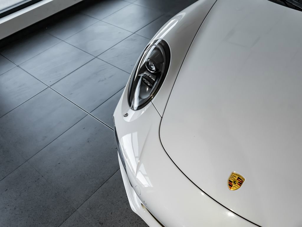 Certified 2016 Porsche 911 Turbo AWD/4WD image 32