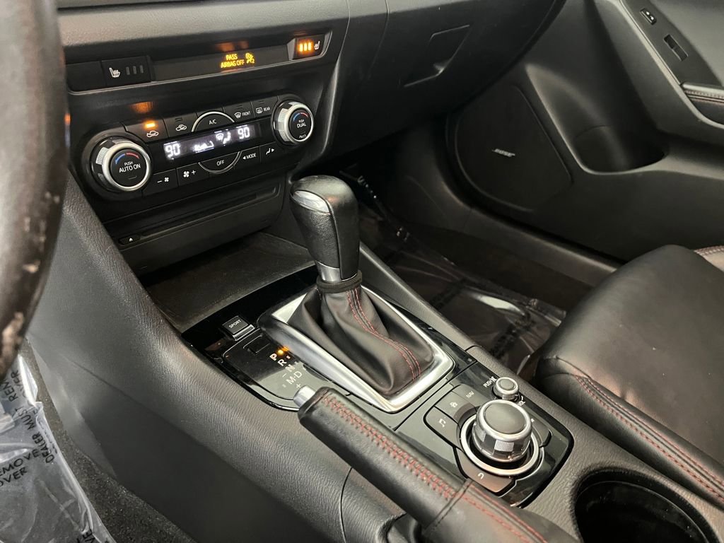 Used 2015 MAZDA MAZDA3 s Touring image 25