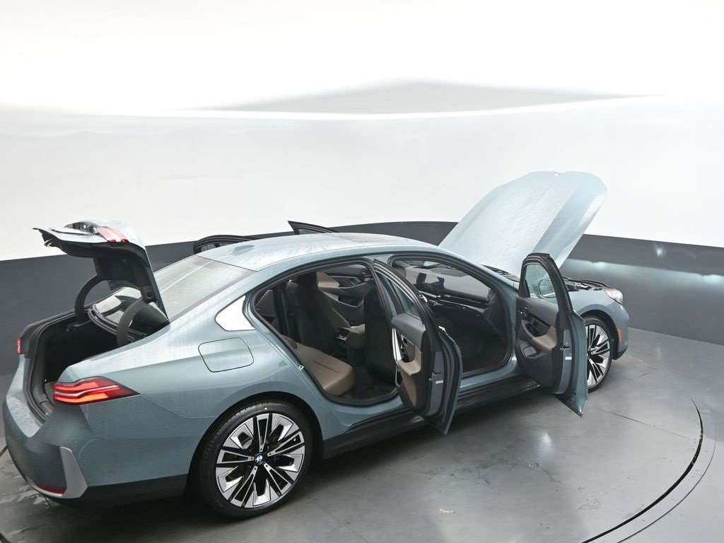 New 2026 BMW 530i w/ Premium Package image 50
