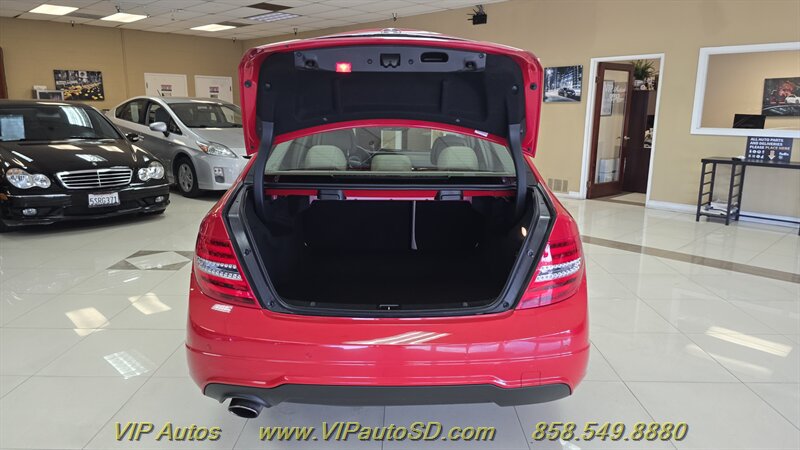 Used 2014 Mercedes-Benz C 250 Sedan image 10
