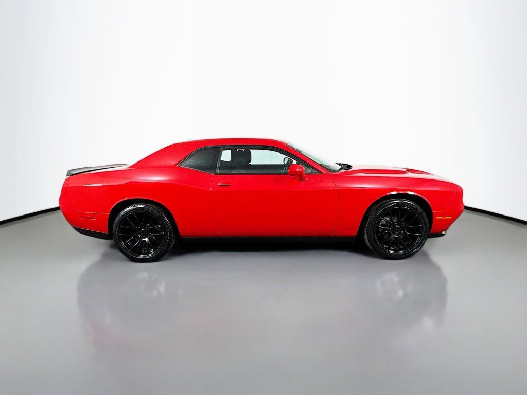 Used 2023 Dodge Challenger SXT RWD image 6