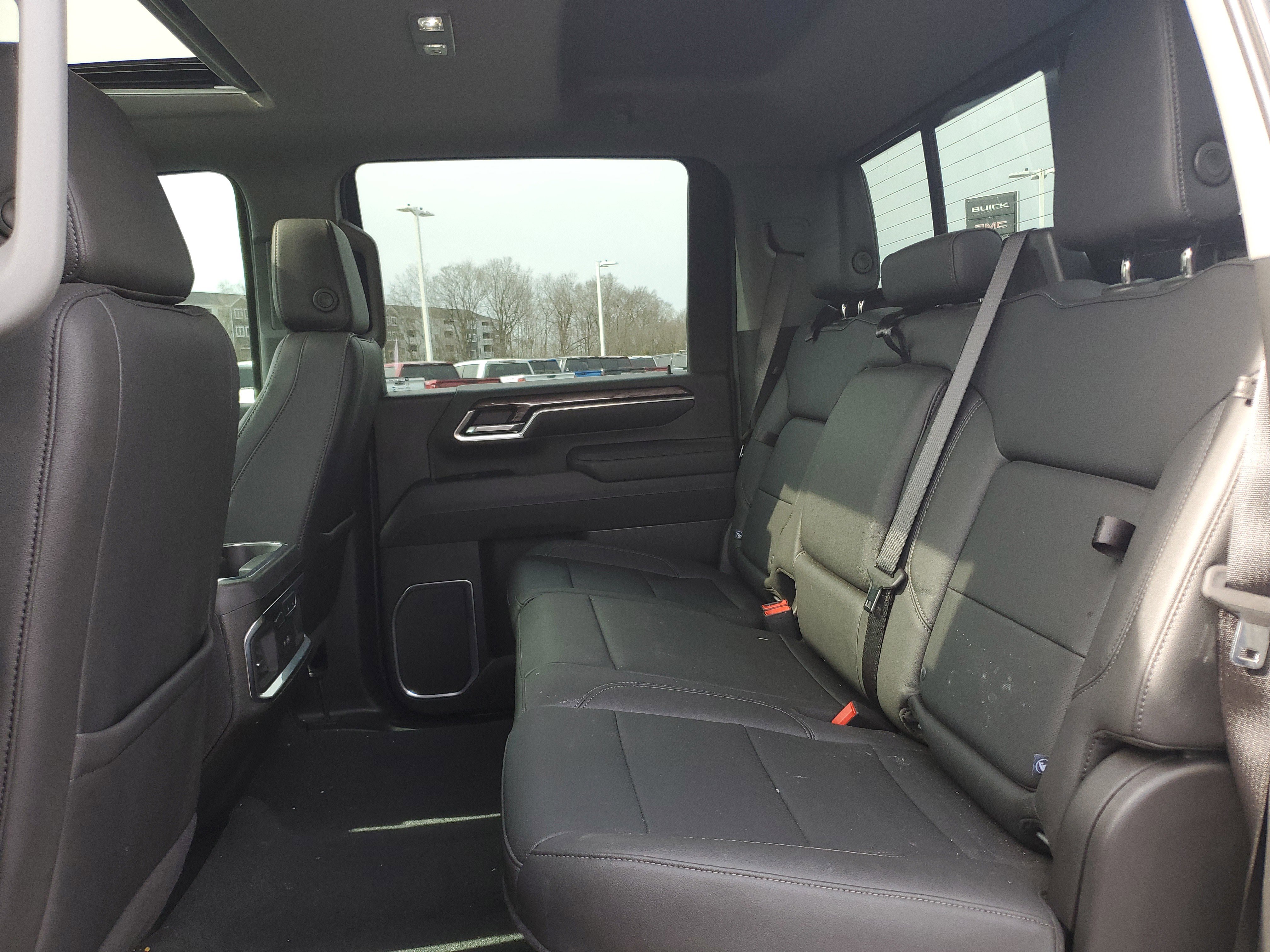 Used 2025 Chevrolet Silverado 2500 LTZ w/ LTZ Plus Package image 14