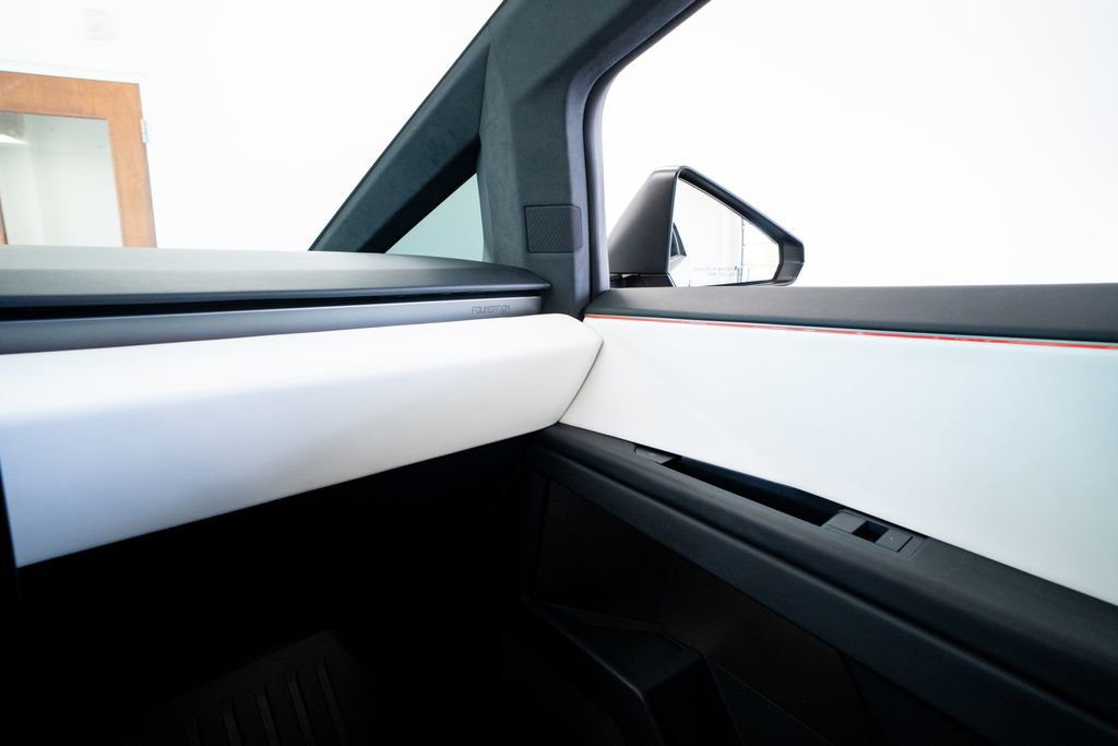 Used 2024 Tesla Cybertruck AWD Crew Cab image 30