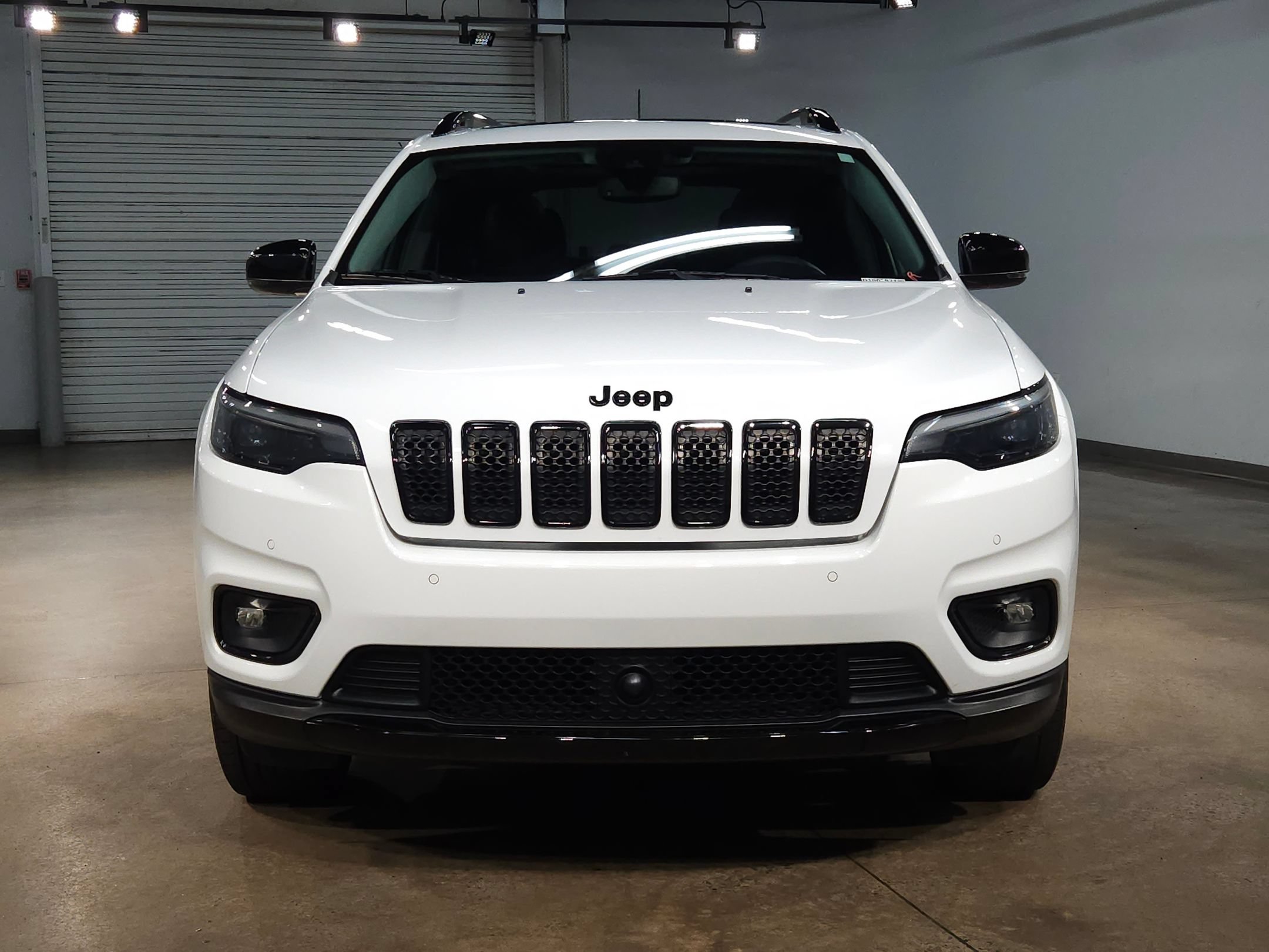 Used 2023 Jeep Cherokee Altitude Lux w/ Lux Elite Package AWD/4WD image 2