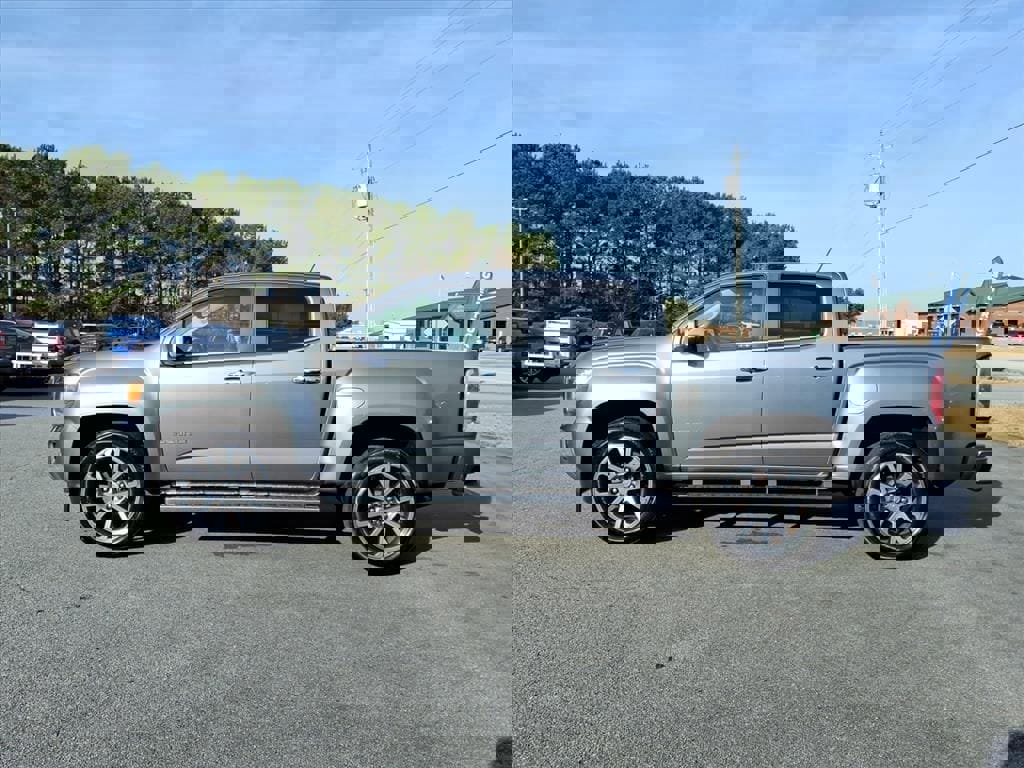 Used 2020 GMC Canyon Denali image 5