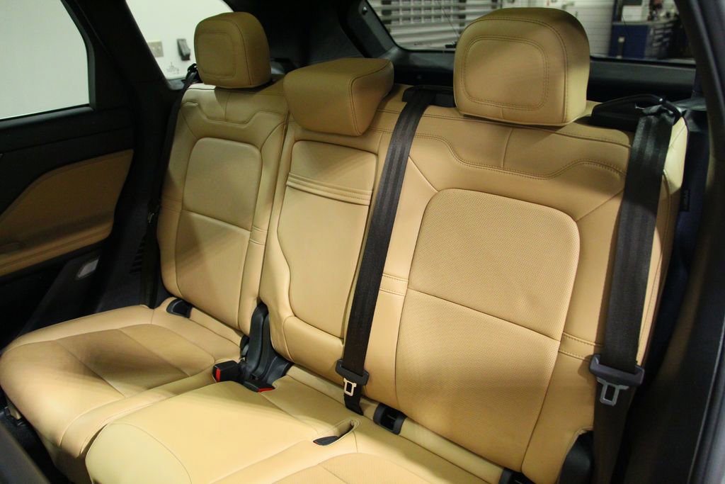 Used 2022 Lincoln Corsair Reserve image 32